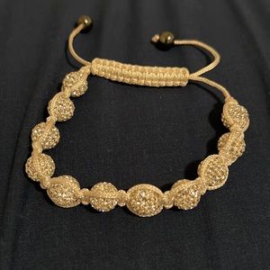 Adjustable White and silver bracelet